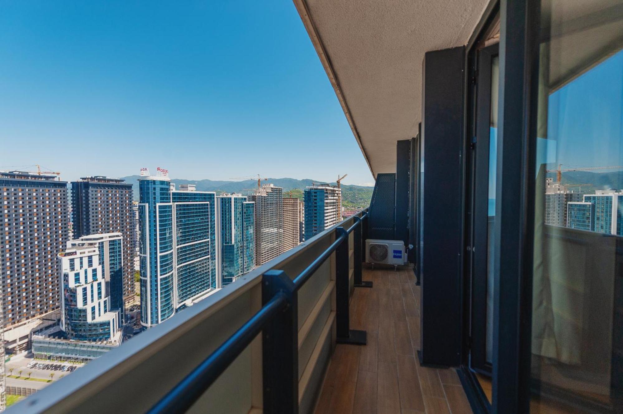 Black Sea Luxury Towers Hotell Batumi Eksteriør bilde