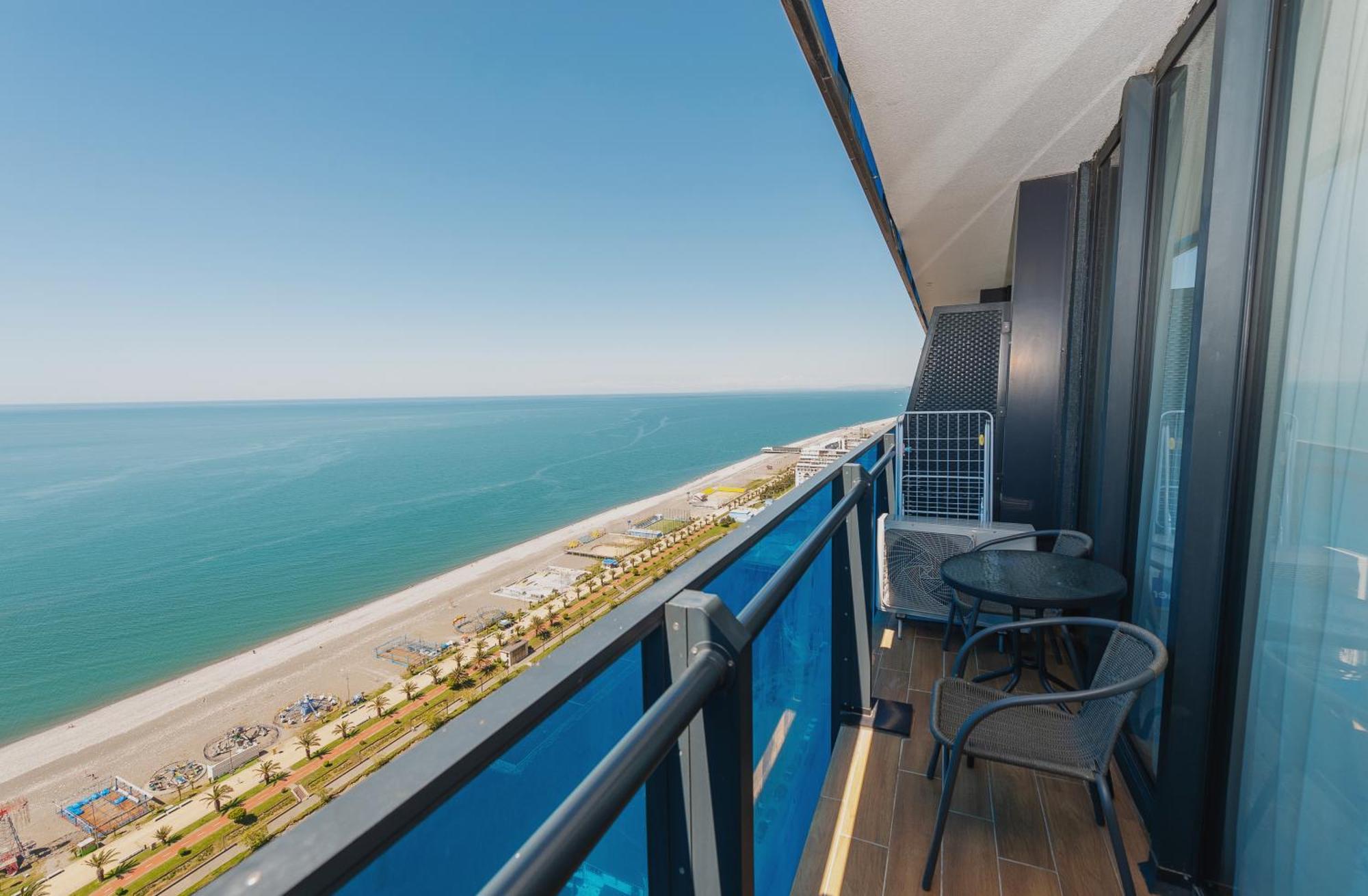 Black Sea Luxury Towers Hotell Batumi Eksteriør bilde