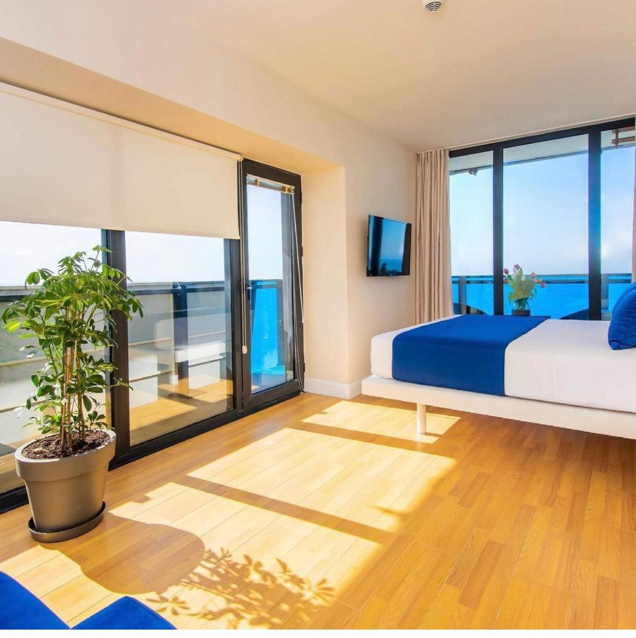 Black Sea Luxury Towers Hotell Batumi Eksteriør bilde